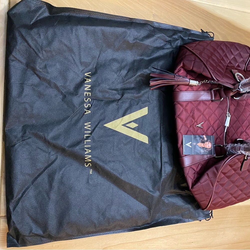 Vanessa Williams Quilted Duffel bag. VW-401-RD